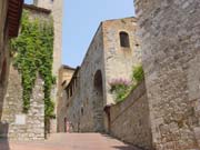 Steep slope in San Gimignano